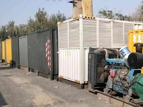 庆安200KW柴油发电机机组每小时油耗是多少？